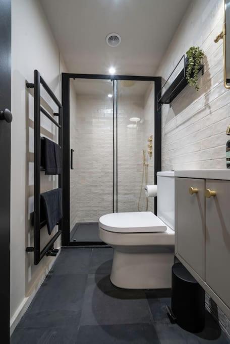 Chic Cotswold Tiny Home - Oddity House Blockley Ngoại thất bức ảnh